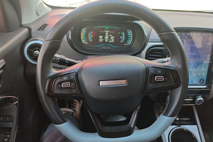 Used Chery Little Ant 2022 Restyled Version Sweet Pink Edition Half-Sugar Version 30.6 kWh 30 kW 301 km
