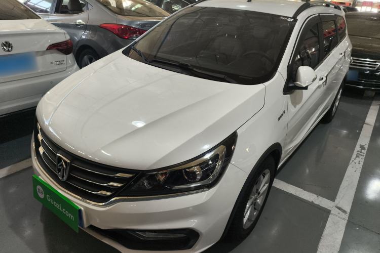 Used Baojun 310W 2017 1.5L Manual Fashion Model China V
