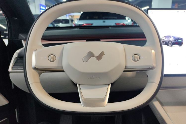 Used ONVO L60 2024 60 kWh All-Wheel Drive
