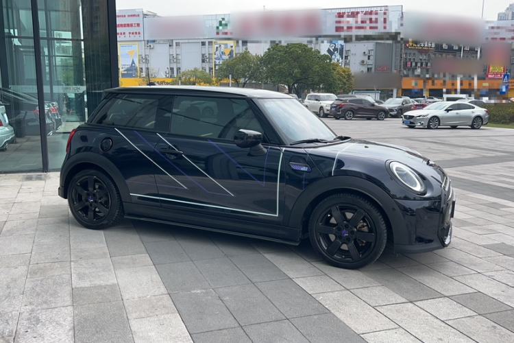 Used MINI MINI 2023 2.0T COOPER S Midnight Escape Special Edition
