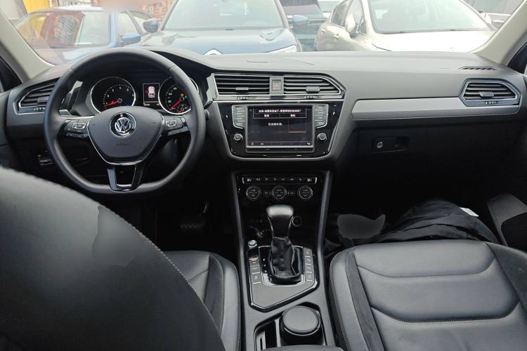 Used Volkswagen Tiguan L 2017 380TSI Automatic All-Wheel-Drive Luxury Edition
