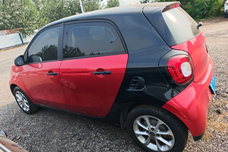 Used  forfour 2016 1.0L 52 kW Dynamic Edition
