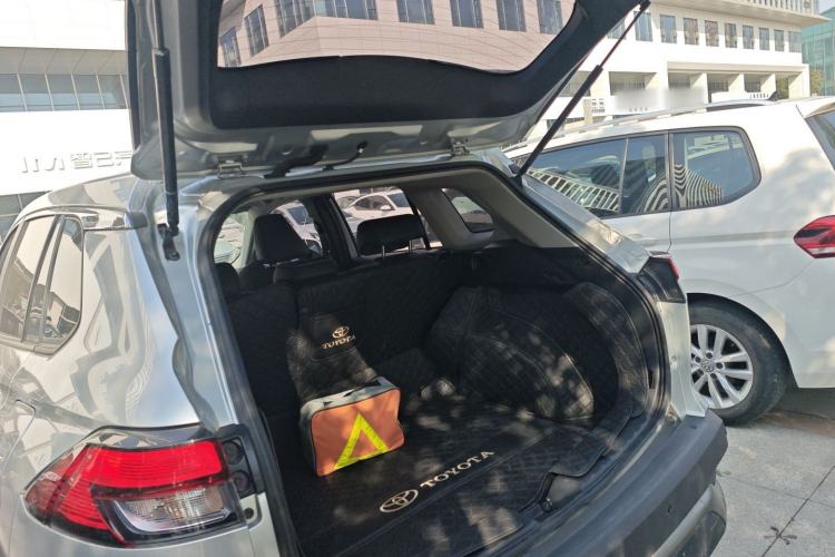 Used Toyota FRONTLANDER 2023 2.0L CVT Luxury Edition
