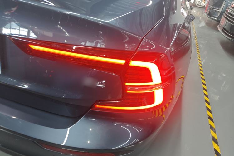 Used Volvo S60 2022 B4 Zhiyi Luxury Edition