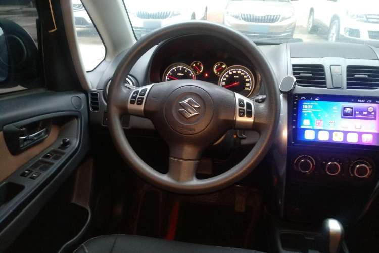 Used Suzuki SX4 2016 1.6L Automatic Classic Edition
