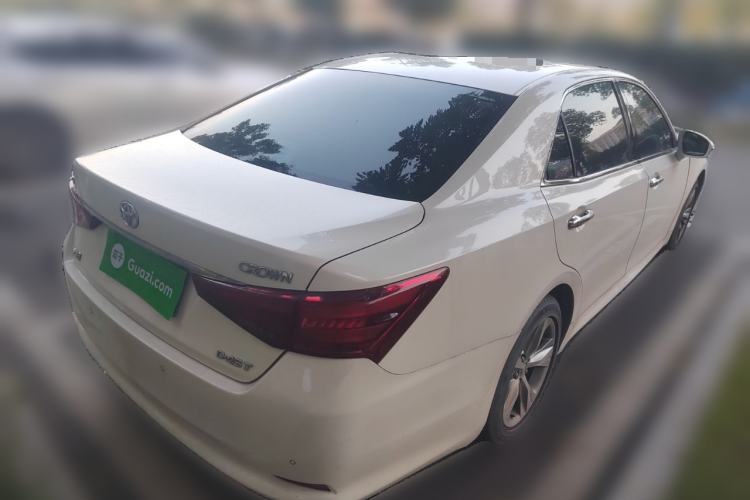 Used Toyota Crown 2015 2.0T Fashion Edition
