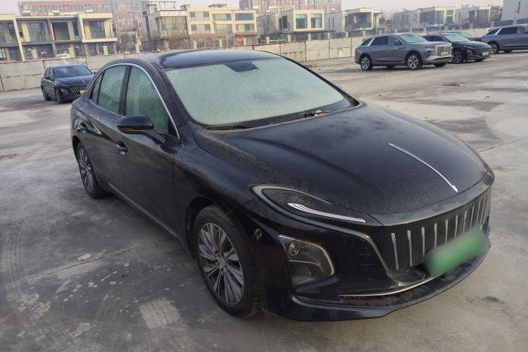 Used Hongqi E-QM5 2022 431 km Charge & Enjoy Edition