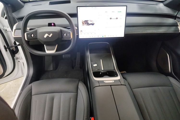 Used ONVO L60 2024 85 kWh All-Wheel Drive