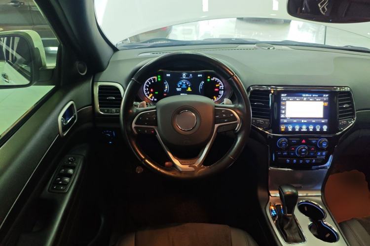 Used  Grand Cherokee 2020 3.0L Professional Navigation Edition