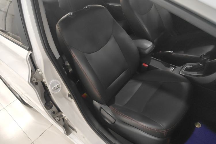 Used Hyundai Elantra (5th Generation / Langdong) 2015 1.6L Automatic Fashion Model
