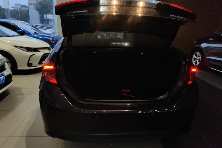 Used Toyota Levin 2017 Revised Dual-Engine 1.8H GS E-CVT Elite Sunroof Version China V Standard