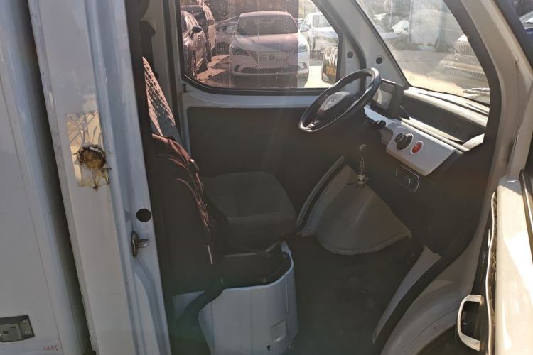 Used  D01 2023 Van Standard Version
