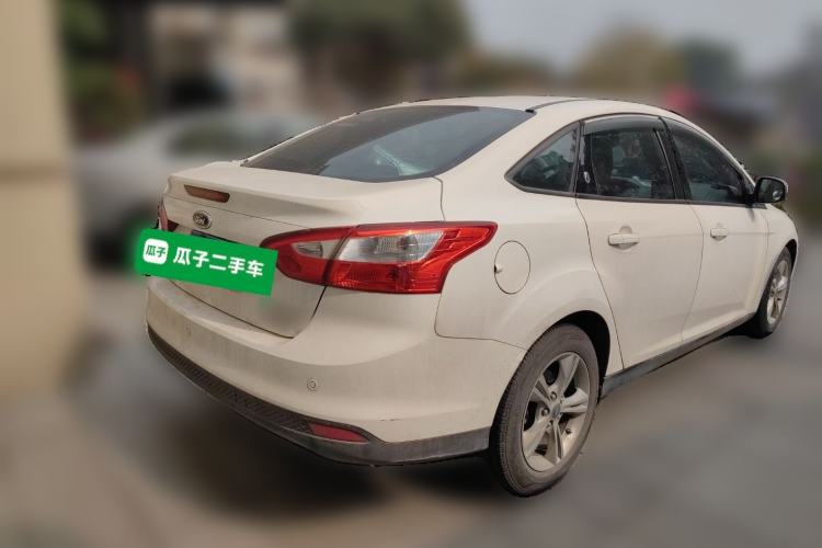 Used Ford Focus 2012 Sedan 1.6L Automatic Fashion Edition