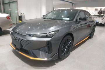 Used Changan UNI-V 2025 1.5T 500Bar Prestige Sporty Version