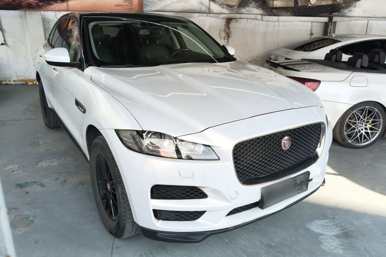 Used Jaguar F-PACE 2018 2.0T Two-Wheel Drive Urban Deluxe Edition
