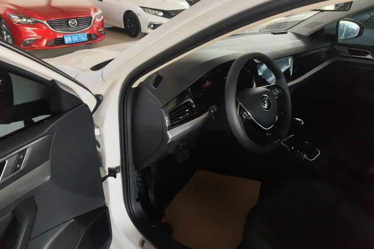 Used Volkswagen Lavida 2022 1.5L Automatic Comfort Edition
