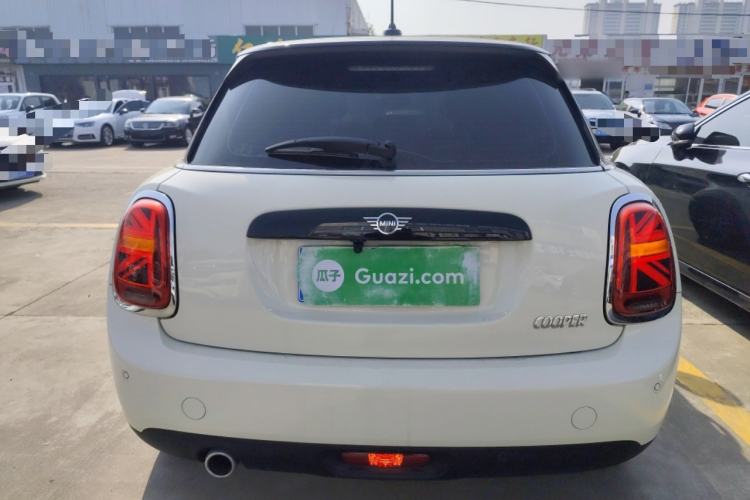 Used  MINI 2021 1.5T COOPER Classic Edition Five-Door Version
