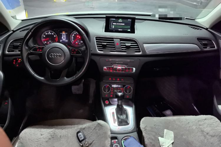 Used Audi Q3 2017 30 TFSI Fashion Model
