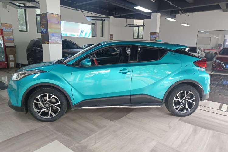 Used Toyota C-HR 2018 2.0L Leading Edition China VI
