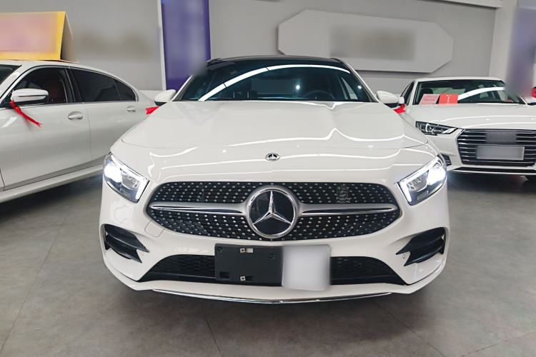 Used Mercedes-Benz A-Class 2022 Revised Version A 200 L Sport Sedan Fashionable Style