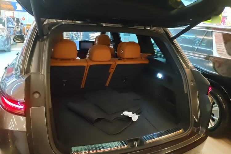 Used Li Auto L7 2023 Pro Model
