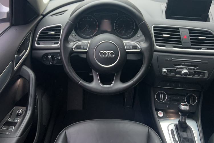 Used Audi Q3 2017 30 TFSI Fashion Model
