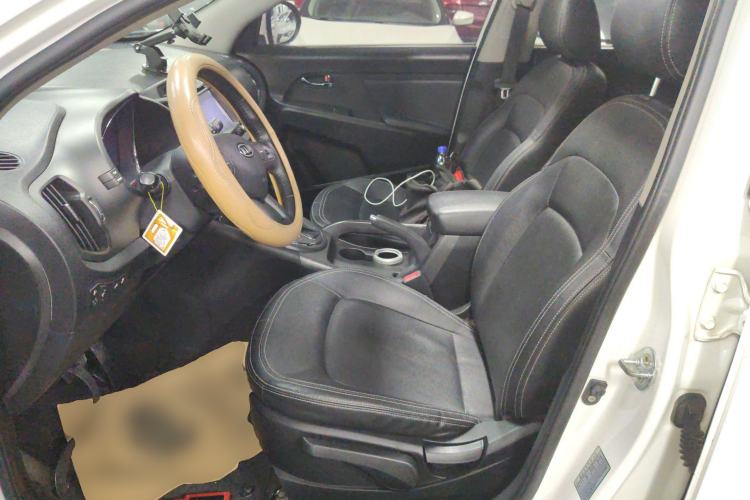 Used Kia Sportage R 2014 2.0L Automatic Two-Wheel Drive GLS Trim
