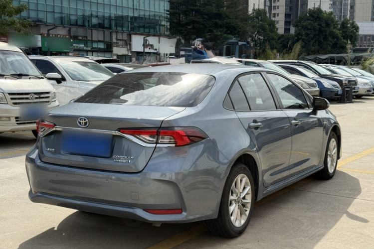 Used Toyota Corolla 2021 Dual-Motor 1.8L E-CVT Elite Edition
