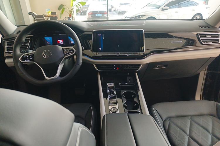 Used Volkswagen Teramont 2024 380TSI Four-Wheel Drive Longxiang Edition
