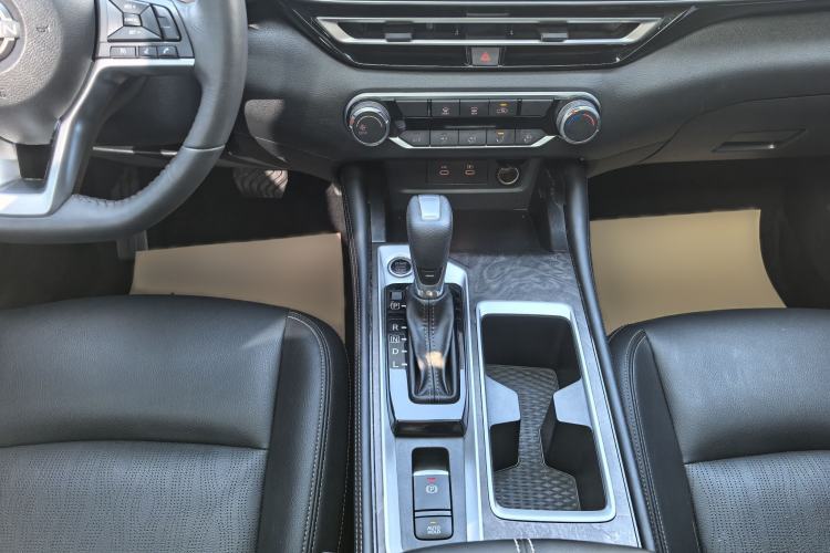 Used Nissan Teana 2024 2.0L XE Genuine Edition