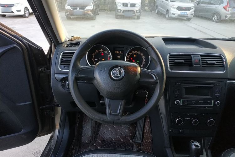 Used Skoda Yeti 2014 1.4TSI DSG Vibrant Edition