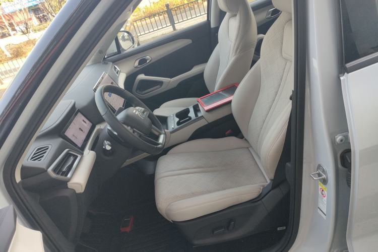 Used BYD Yuan UP 2025 Intelligent Driving Version 401 km Leading Edition