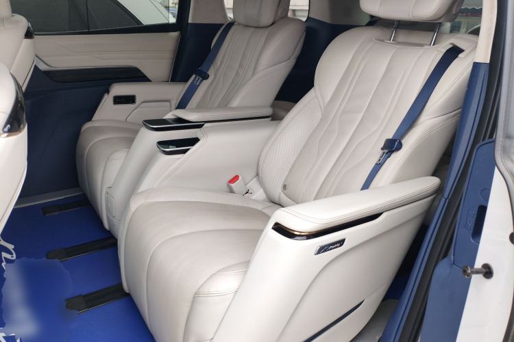 Used Buick Century 2023 2.0T Six-Seater Yinshi Edition