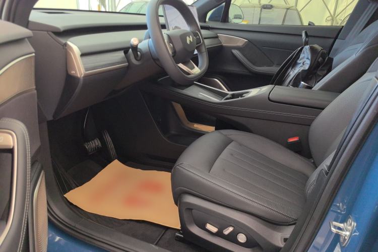 Used ONVO L60 2024 60 kWh Rear-Drive Version
