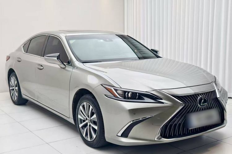 Used Lexus ES 2021 200 Excellence Edition
