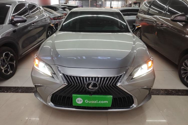 Used Lexus ES 2020 200 Excellence Edition

