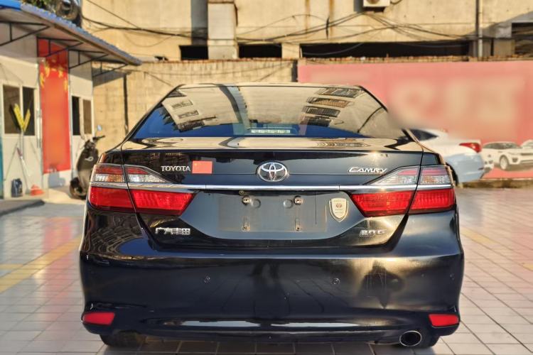 Used Toyota Camry 2015 2.0G Premier Edition
