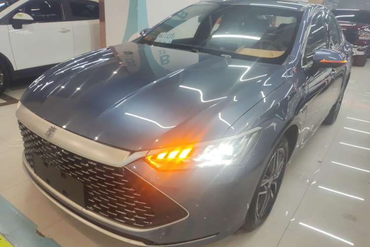 Used BYD Qin PLUS 2024 HONOR Edition DM-i 120KM Beyond Model
