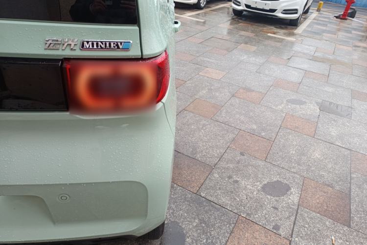 Used Wuling Hongguang MINIEV 2021 Macaron Premium Model – Lithium-NMC