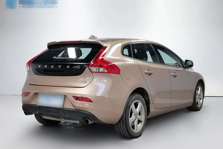 Used Volvo V40 2016 T3 Zhiyi Edition