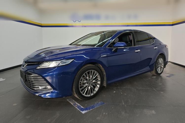 Used Toyota Camry 2019 Dual-Engine 2.5 HG Luxury Edition China V Standard