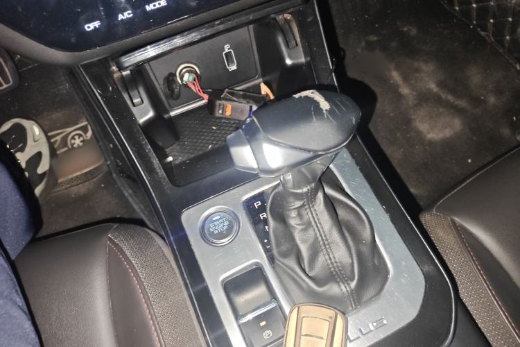 Used Dongfeng Aeolus Yixuan 2020 230T Automatic Dazzle Track Edition
