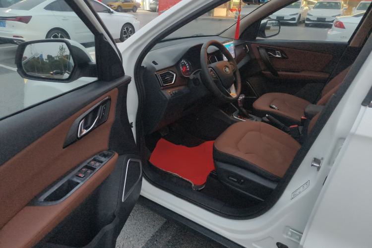 Used FAW Senya R7 2016 1.6L Automatic Prestige Edition
