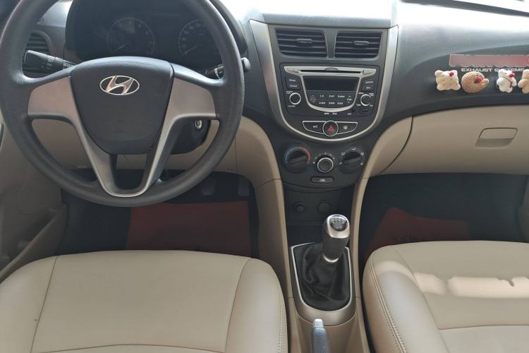 Used Hyundai Verna 2014 1.4L Manual Smart GLS Trim
