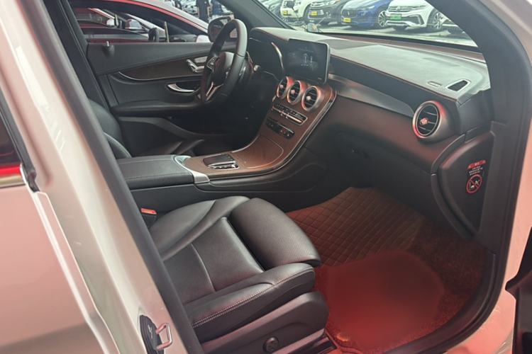 Used Mercedes-Benz GLC 2020 GLC 260 L 4MATIC Luxury Model
