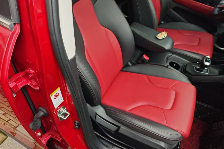 Used Haval H2s 2017 Red-Label 1.5T Dual-Clutch Elite Model
