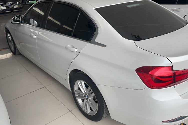 TDK.VehicleDetails.img