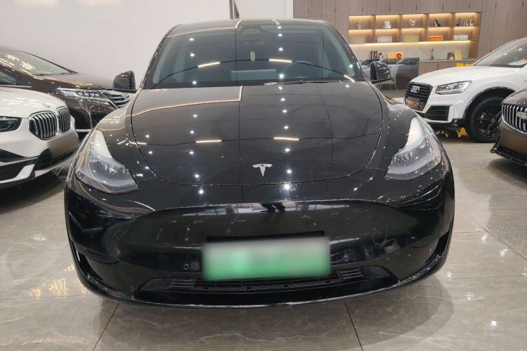 Used Tesla Model Y 2023 Rear-Wheel-Drive Version
