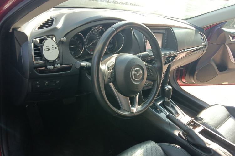 Used Mazda Atenza 2015 2.0L Blue Sky Luxury Edition
