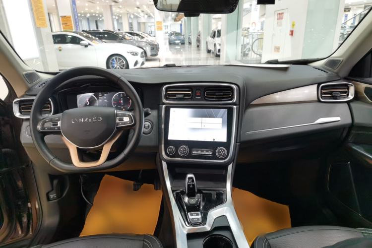 Used Lynk & Co 01 2017 2.0T Two-Wheel Drive Pro Edition
